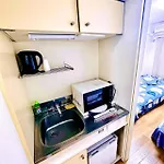 Shinjuku Gochome Hana House
